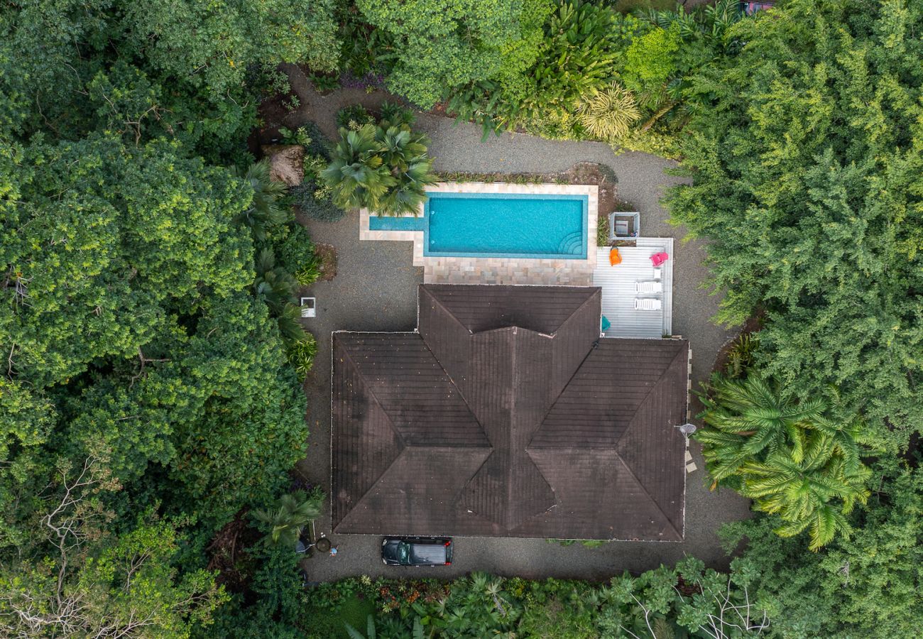 Casa en Playa Chiquita - Casa Ambar 