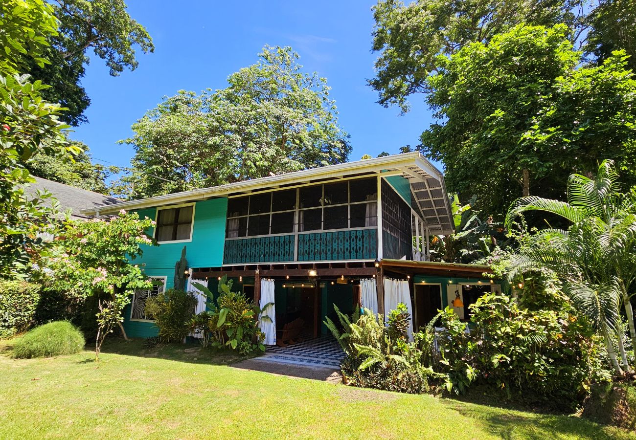 Casa en Cocles - Casa Olingo chic group house