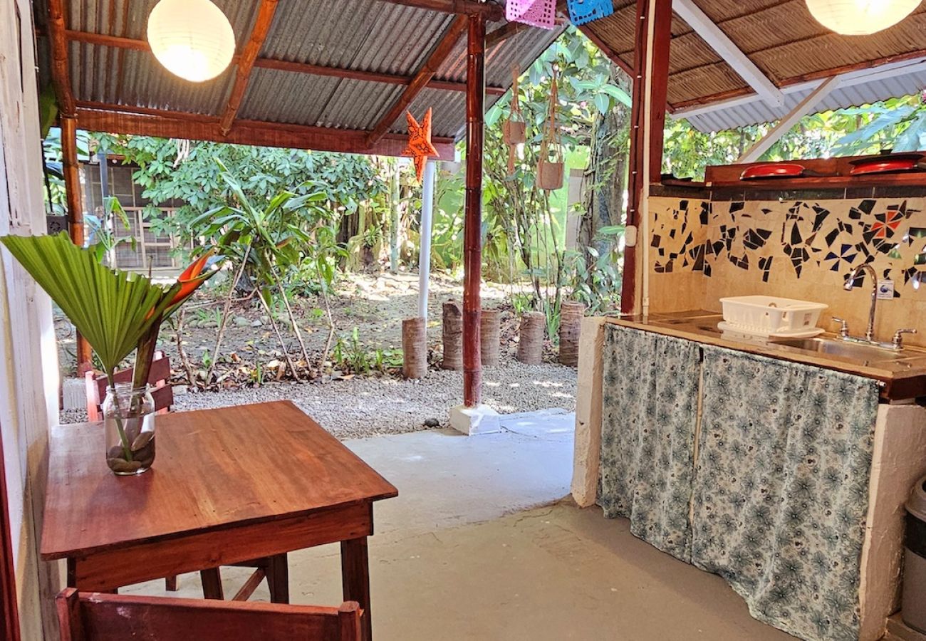 Bungalow in Playa Chiquita - Cuarto Luna relax, meditate, enjoy nature