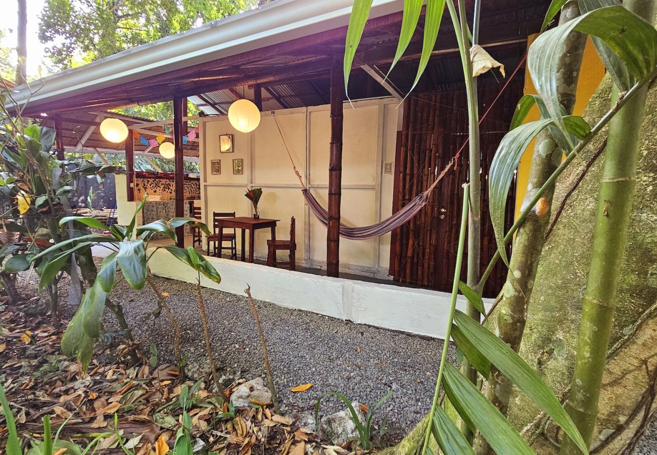 Bungalow à Playa Chiquita - Cuarto Sol relax, meditate, enjoy nature